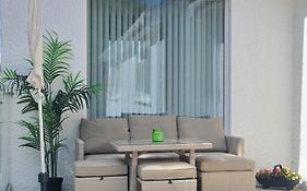 Annie'S House With Thermal Health Spa